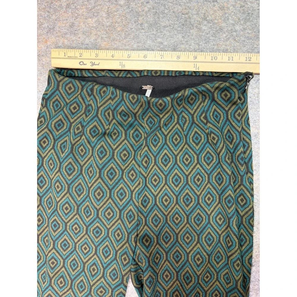 Free People‎ Printed Flare Pants Womens Sz 2 Olive Green Blue Geometric